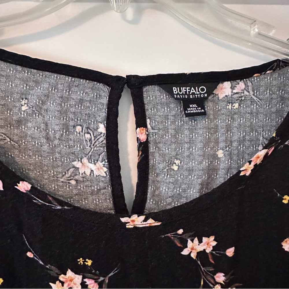 Buffalo David Bitton Black Floral Tie Front Blouse Short Sleeve Size XXL - Picture 4 of 9